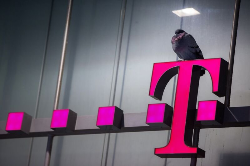 More information about "Η T-Mobile αποκαλύπτει τη 2η παραβίαση δεδομένων του 2023, αυτή τη φορά με διαρροή PINs λογαριασμών και πολλά άλλα"